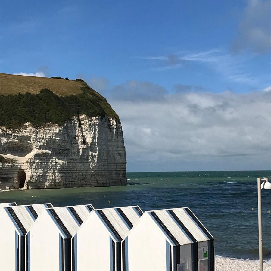 Cottage Familial Avec Jardin - 200M De La Plage イポール エクステリア 写真