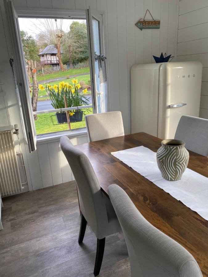 Cottage Familial Avec Jardin - 200M De La Plage イポール エクステリア 写真