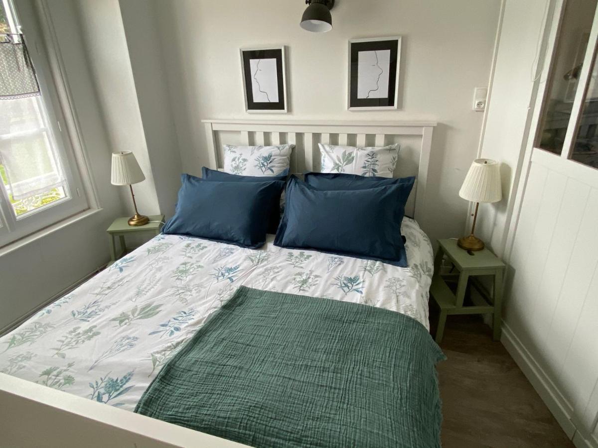 Cottage Familial Avec Jardin - 200M De La Plage イポール エクステリア 写真