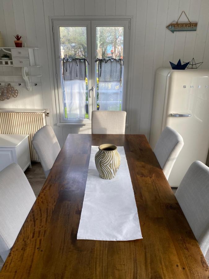 Cottage Familial Avec Jardin - 200M De La Plage イポール エクステリア 写真